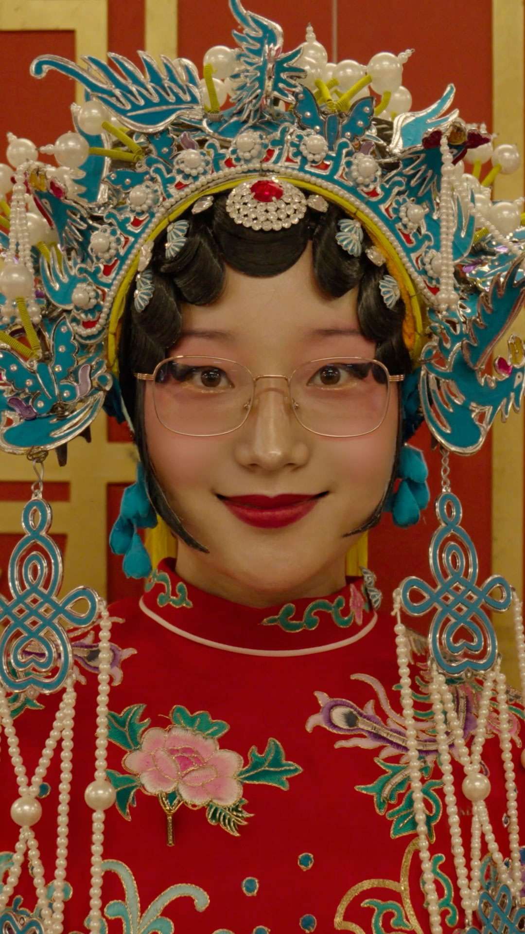 Vestizione e trucco cinese