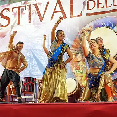Bollywood dance con Ambili Abraham