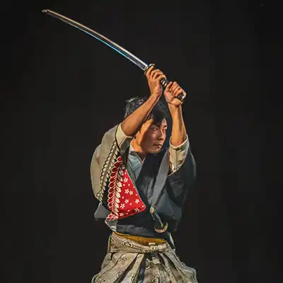 La danza della spada del Samurai Yosuke Aikawa